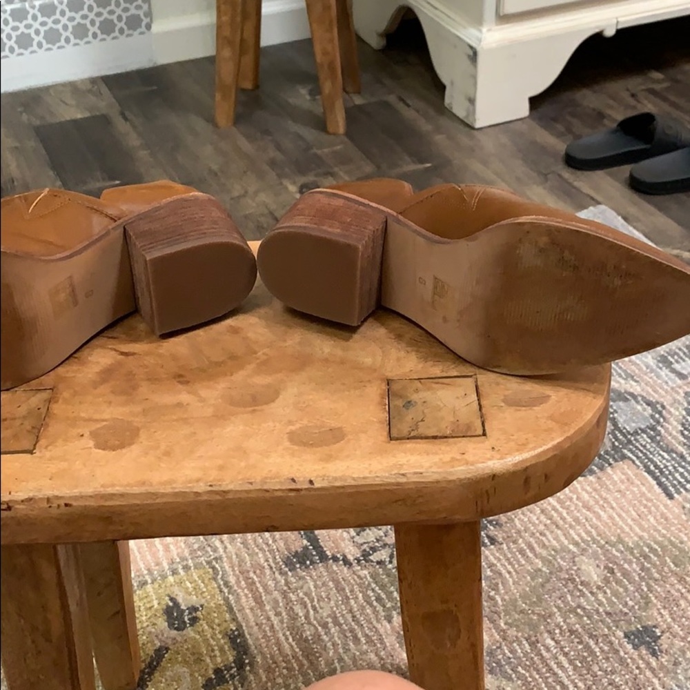 Madewell Brady Lowcut Bootie. - Picture 3 of 5